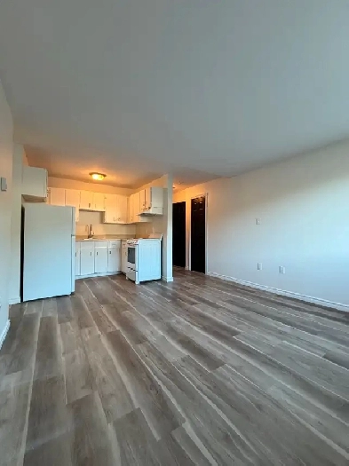 Spacious Unit For Rent Image# 1