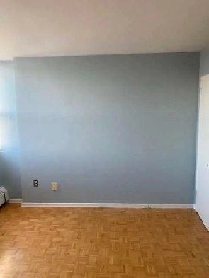 Spacious Room for Co-Lease Near Sentinel and Finch – $800/Month Image# 1