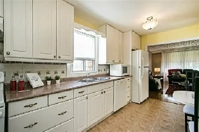 Cheap Weekly Room for Rent Available Immediately – $275/Week Image# 1