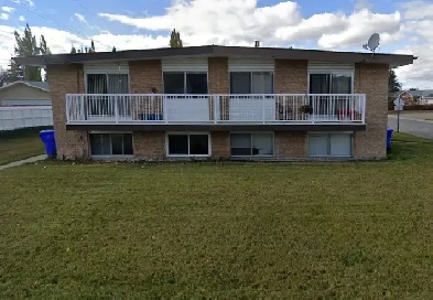 Pet Friendly Townhouse in Olds! Image# 9