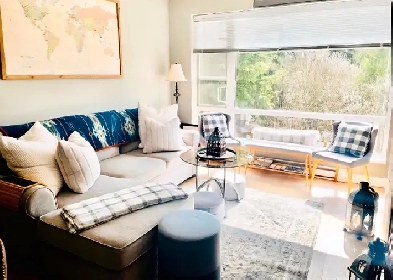 Private room/bathroom in beautiful Ravenwoods! Image# 14