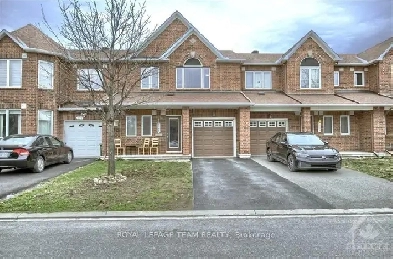 125 DUNFOREST TER, NPEAN, K2J 3V1, 3Bdrm Townhome for RENT Image# 1