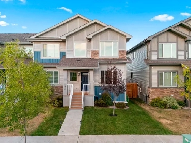 Fully Renovated 3 Bed 2.5 Bath Home w/ Double Garage in Tamarack Image# 2