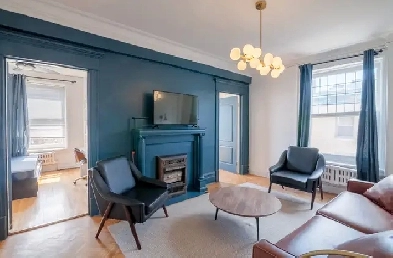 furnished room in all-girls apartment near Concordia - ID 2708 Image# 1