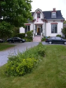 St Andrews  Room for Rent in large home