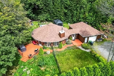 Maison originale des plus chalereuses dans les Laurentides Image# 9