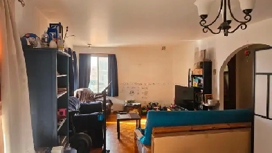 TRÈS TRÈS GRAND 6 1/2 à louer à Vimont Image# 5