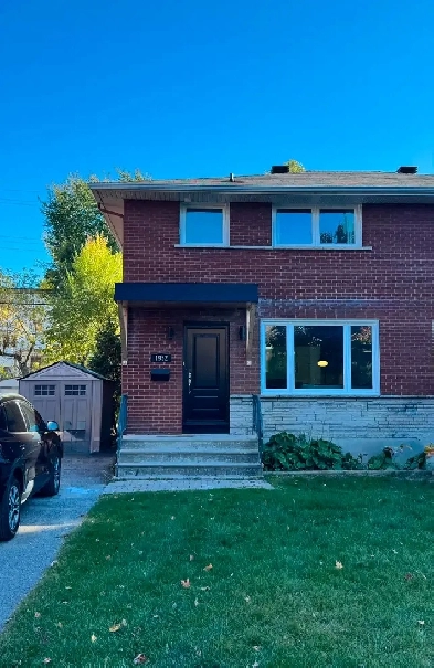 Westboro/Carlingwood Renovated 3 bed, 1.5 bath semi Image# 1