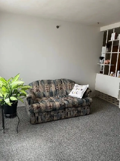 1 Bd Furnished Apartment for STUDENT Image# 9