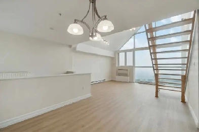 ONE-BEDROOM PLUS DEN IN THE HEART OF DARTMOUTH Image# 3