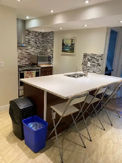 furnished room bsmt-share (Huntington Hill NE Image# 1