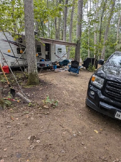 LOT FOR SALE AT THE LAKE IN QUEBEC Image# 4