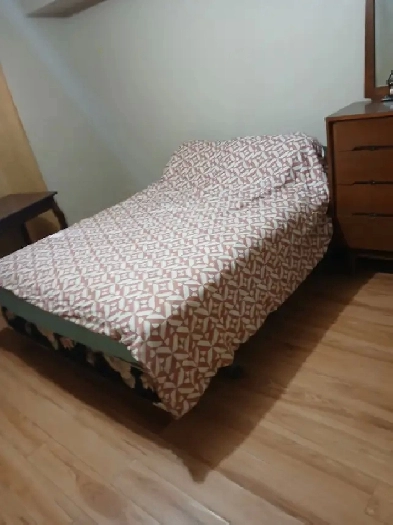 Looking for roomate, located in Leamington Image# 1