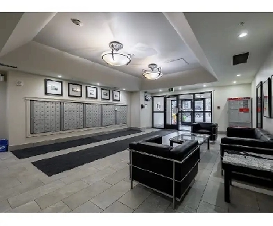 Downtown 2 bedroom Condo Located on trendy 104th Street Image# 1