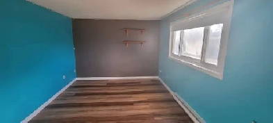 3 Bedrooms and 1.5 bathrooms Townhomes Image# 2