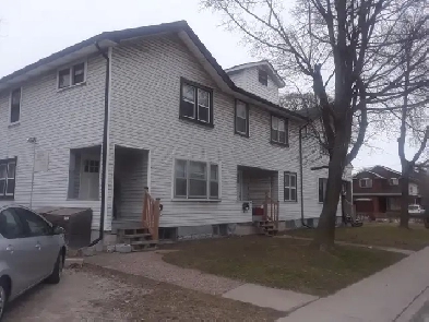 unit for rent-close to university and riverside Image# 1