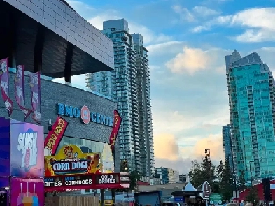 1122 3ST SE The GuardianFully Furnished Image# 2