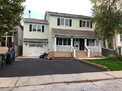 RV Parking Spot for Rent – $1,000/month (Scarborough) Image# 1