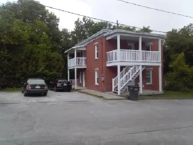 5½ Centre-Ville de Sherbrooke Image# 8