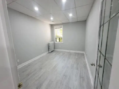 Prime Commercial Space for Lease – Move-In Ready Image# 1