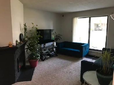 $300 Off, 15 days free, 2 Bed, 1.5 Bath, Water & Heat free $1630 Image# 2