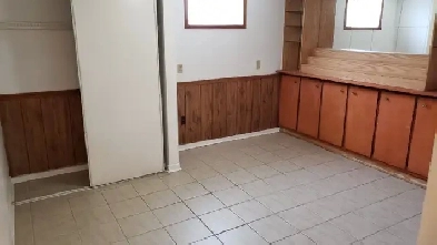 2 Bedroom Apartment at Steeles and Warden! NO PARKING Image# 1