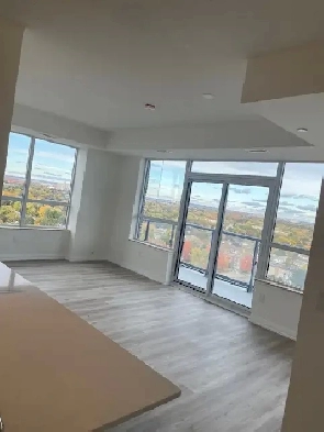 Stunning Large 2bdrm Condo w 2bath, Parking, Strg Sheppard&Warde Image# 7