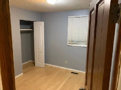 Main level room with a Private washroom for Rent in Satoo Area Image# 4