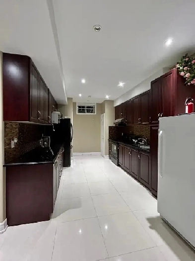 Basement Rooms for Rent Image# 4