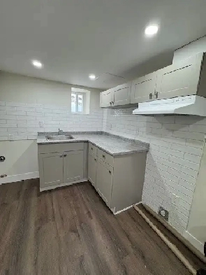 1 Bdrm Studio in Corso Italia Area  Move In Ready Image# 2