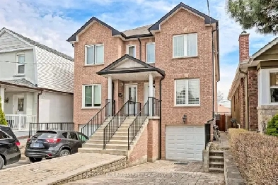 HOUSE FOR RENT IN DOWNTOWN TORONTO —3-BED, 3-BATH WITH 2 PARKING Image# 10