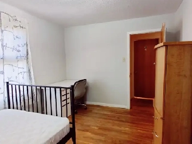 All inclusive large bedroom near Carleton & Algonquin Image# 2