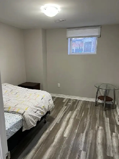 Private room rent from Nov 1 or Dec 1 with Car Parking Brampton Image# 1