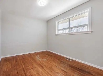 ROOM FOR RENT, SINGLE OCCUPENCY IN DETATCH HOUSE-PLEASE READ AD! Image# 7