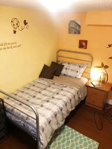 Eglinton & Birchmount (private room) Image# 9