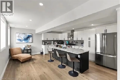 Room Available in a Triplex -  Downtown Stoney Creek Image# 8