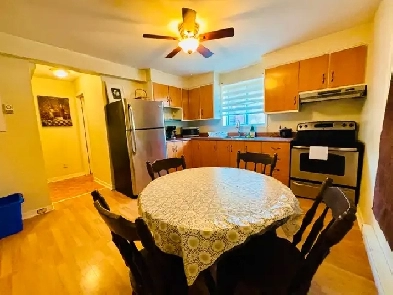 Fully Furnished Very Spacious Apartment 3 1/2 Front River View Image# 5