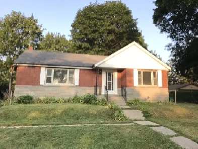 Main Floor Room for Rent for female on Bellamy Rd N Scarborough Image# 4