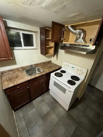 PRIVATE ROOM FOR 700$ INCLUDING UTILITIES IN MISSISSAUGA Image# 1