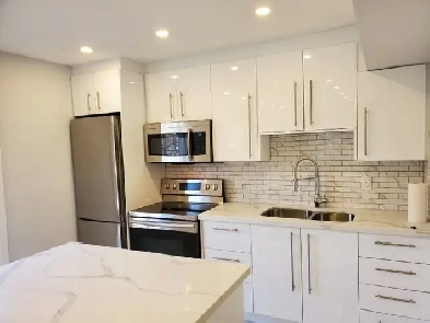 Executive Apartment In the Heart of Downtown Brampton Image# 2