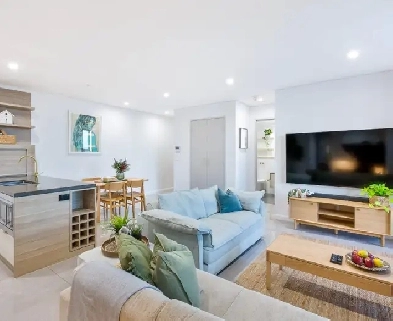 Chic 2 Bedroom 2 Bath Condo Image# 1