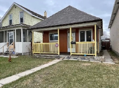 3 BEDROOM HOUSE FOR RENT Image# 2