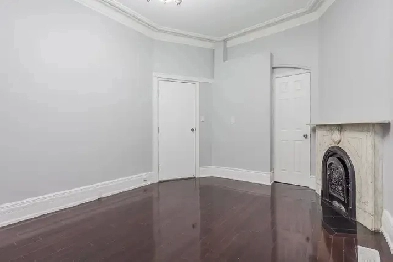 2 bedrooms private unit in downtown Image# 1