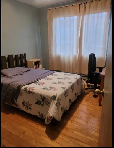 Chambre meublée à louer – 650 $/mois – POUR FEMME - Metro Sauvé Image# 1