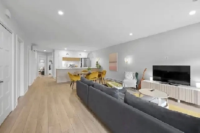 magnifique condo Libre immédiatement Image# 1