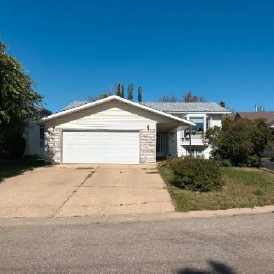 5 Bed 3 Bath House/Attached Garage in South Patterson Avail Now! Image# 1