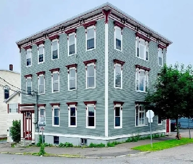 Nice 2 Bedroom Apartment Uptown on Princess St. Image# 1