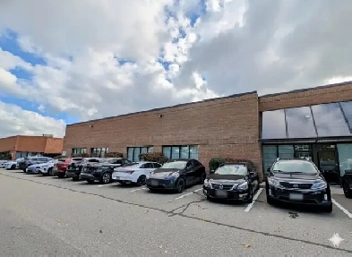 Warehouse Space in Mississauga! Near Airport 5,840-18,800 sqft Image# 1