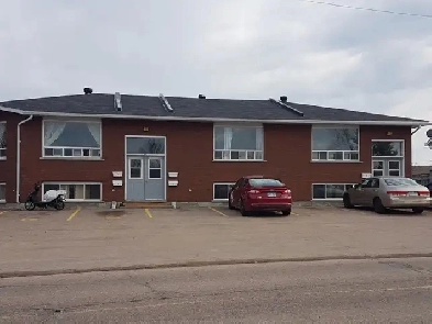 Newly Renovated-2 Bedroom Image# 5