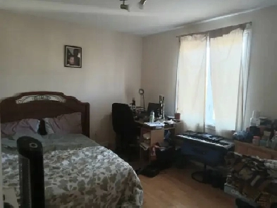 Grande chambre à louer dans une maison neuve à 650 $ par mois Image# 1